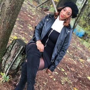 Meet your Posher, Cortney